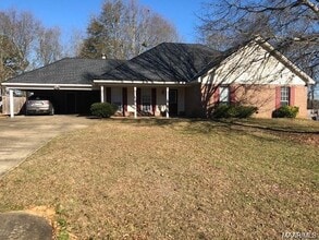 161 Fallon Ct in Deatsville, AL - Building Photo - Building Photo