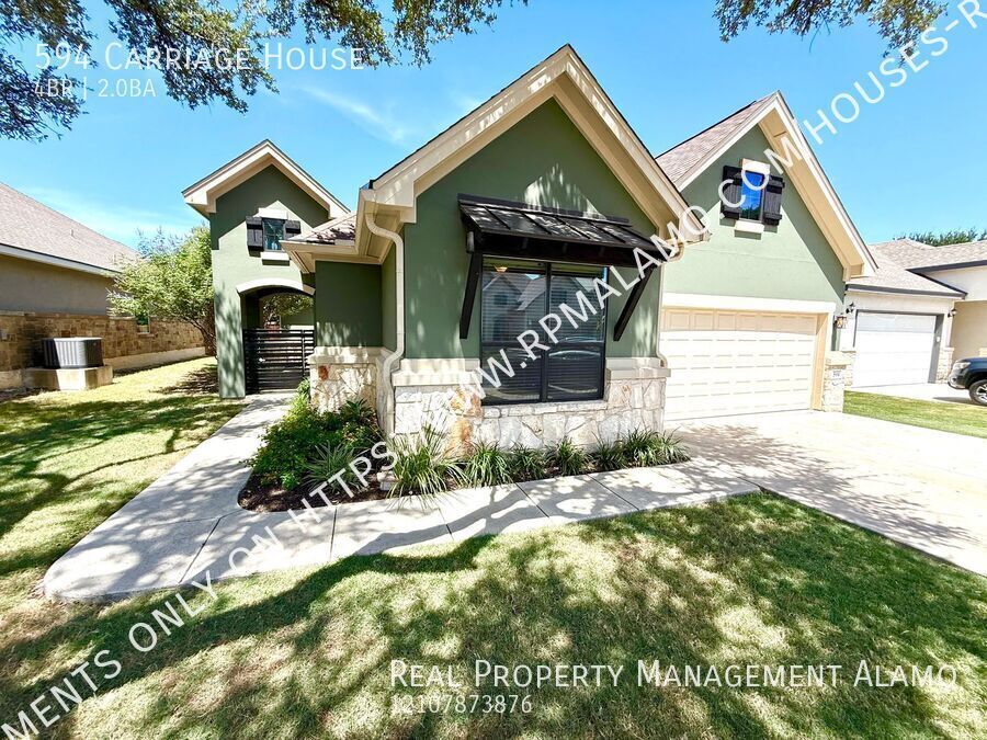 594 Carriage House in Spring Branch, TX - Building Photo