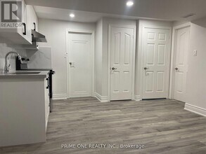164 Meadowvale Rd in Toronto, ON - Building Photo - Building Photo