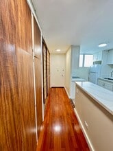 1676 Ala Moana Blvd in Honolulu, HI - Building Photo - Building Photo