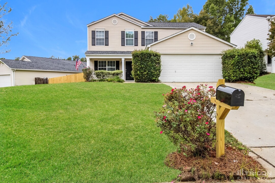 208 Autumn Woods Dr in Irmo, SC - Building Photo
