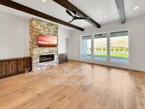 5298 W Parkridge Dr in Boise, ID - Building Photo - Building Photo
