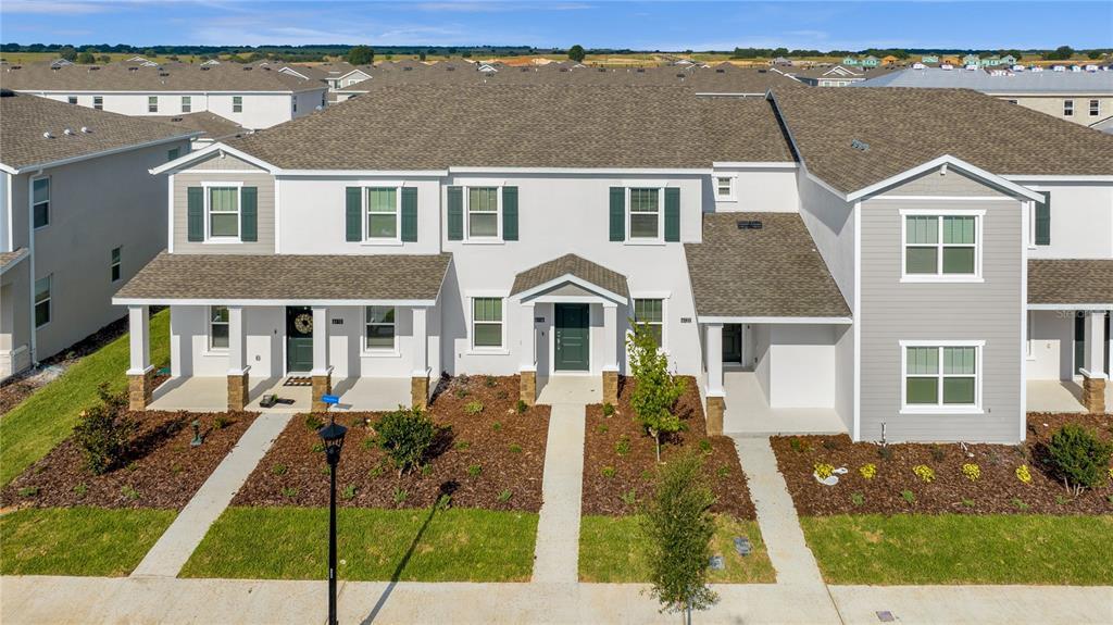6116 Park Promenade Way in Clermont, FL - Building Photo