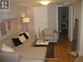 237 Vaughan Rd in Toronto, ON - Building Photo - Building Photo