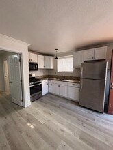 4966 Baltimore Dr in La Mesa, CA - Foto de edificio - Building Photo