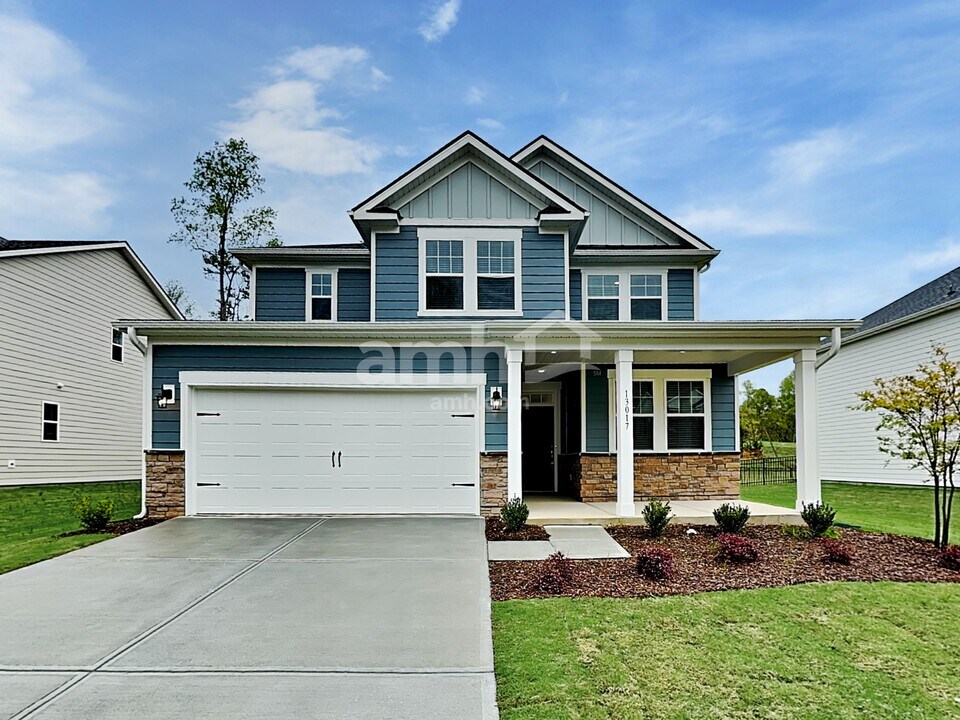 9510 Riverbend Village Dr in Charlotte, NC - Building Photo
