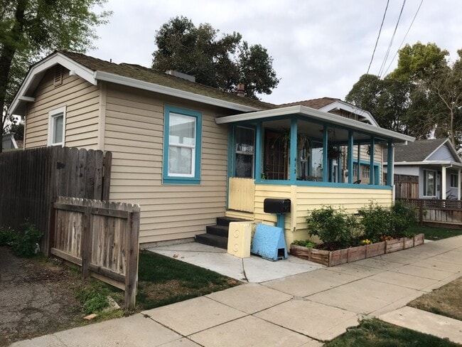412 11th St in Marysville, CA - Building Photo - Building Photo
