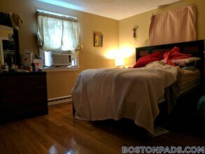 92 Sylvia St in Arlington, MA - Building Photo - Building Photo