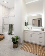 Aria Apartments in Olathe, KS - Foto de edificio - Building Photo