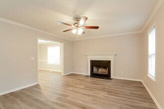 5827 Waterford Landing Ct in Raleigh, NC - Building Photo - Building Photo