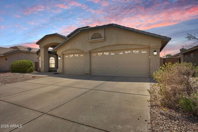 1123 E Constitution Dr in Gilbert, AZ - Foto de edificio - Building Photo