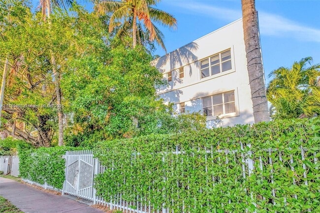 property at 1342 Drexel Ave