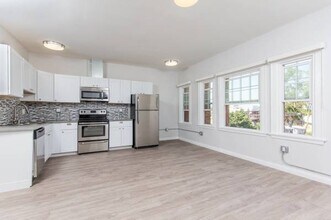 412 S Lake St in Los Angeles, CA - Building Photo - Building Photo