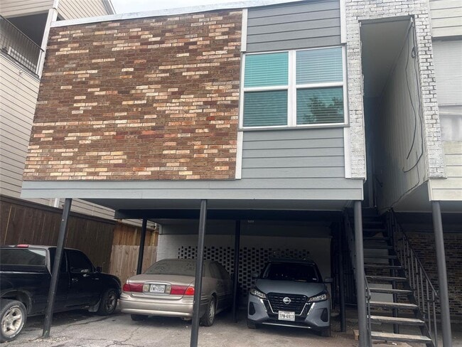 property at 4626 Bell St