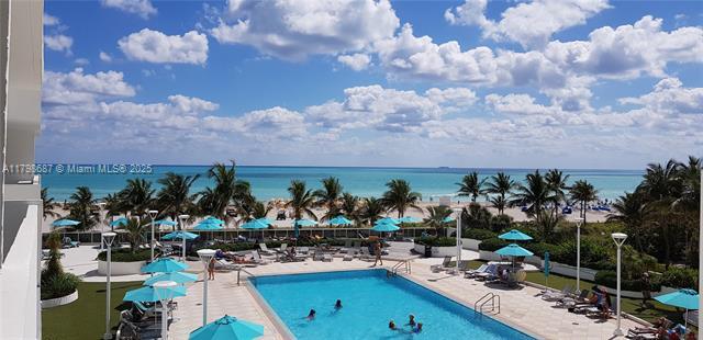 100 Lincoln Rd, Unit 1635 in Miami Beach, FL - Building Photo - Building Photo