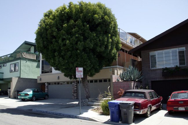 1882 Molino Ave in Signal Hill, CA - Building Photo - Building Photo