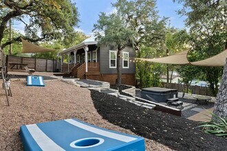 403 W Mary St in Austin, TX - Building Photo - Building Photo