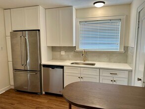 7310 Lindell Blvd, Unit 2 in University City, MO - Building Photo - Building Photo