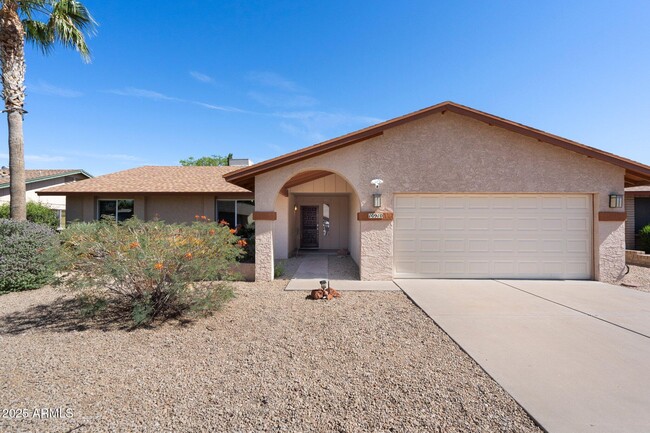 10910 E Sahuaro Dr