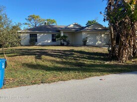 1167 Windingdale St SE in Palm Bay, FL - Building Photo