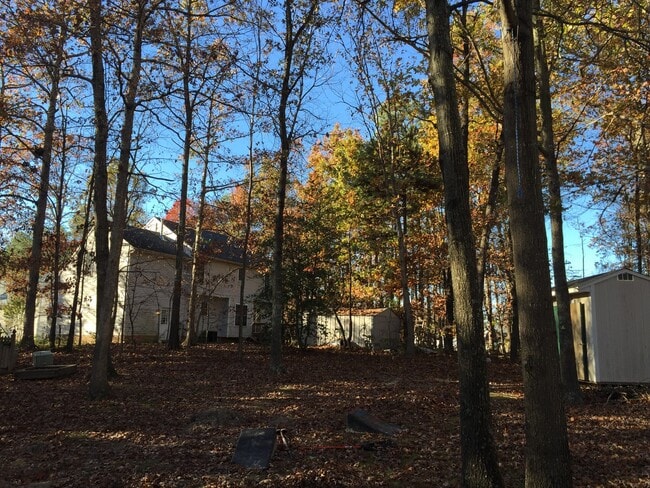 5633 Lake Sharon Dr in Glen Allen, VA - Building Photo - Building Photo