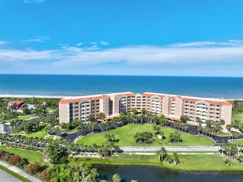 104 Surfview Dr, Unit 1201 in Palm Coast, FL - Foto de edificio