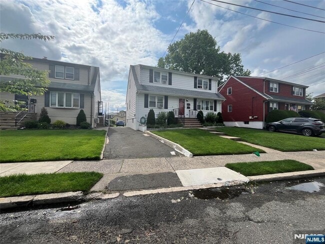 5 Tuve Ln in South Hackensack, NJ - Building Photo - Building Photo
