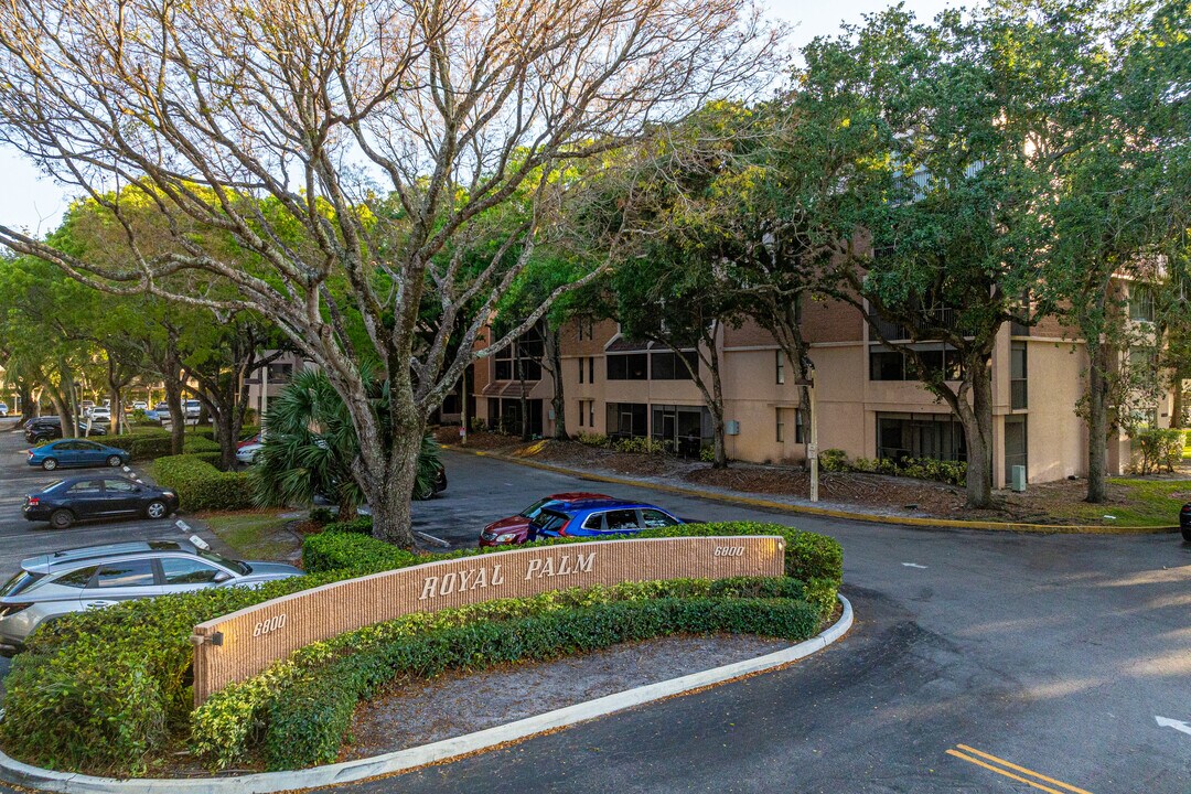 The Royal Palm at Plantation in Plantation, FL - Foto de edificio