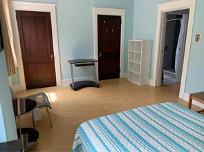 3154 Avalon St-Unit -7 8 Summer Room in Pittsburgh, PA - Building Photo - Building Photo