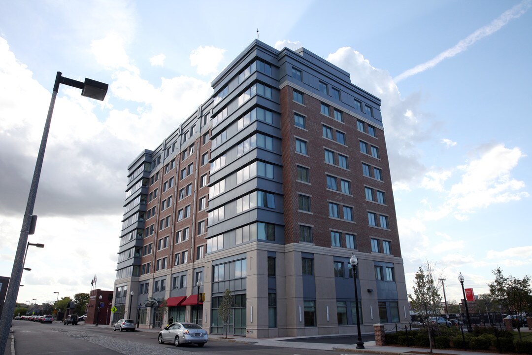 Medical Student Residence in Boston, MA - Building Photo