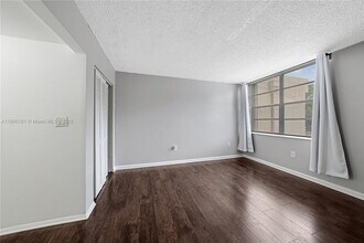 9491 Evergreen Pl in Davie, FL - Building Photo - Building Photo