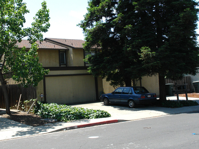 1850 Premier Pl in Concord, CA - Building Photo - Building Photo