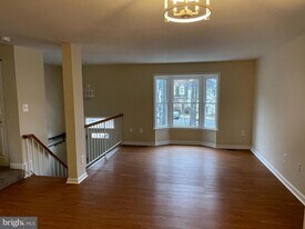 2029 Howard Chapel Turn in Crofton, MD - Building Photo