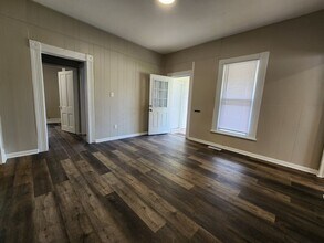 2125 N National Ave in Springfield, MO - Building Photo - Building Photo