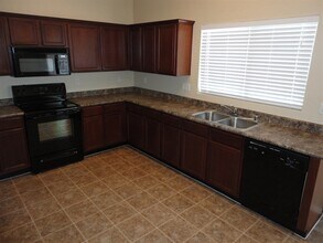 8213 S 51st Dr in Laveen, AZ - Building Photo - Building Photo