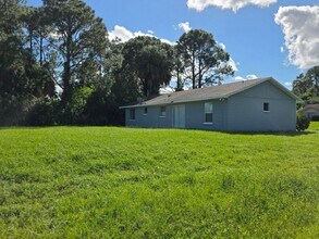 901 Colonial Ave SE in Palm Bay, FL - Building Photo - Building Photo