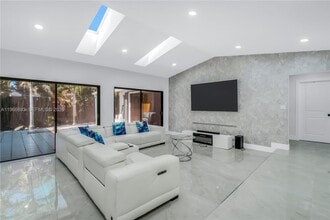 4500 NW 113th Terrace in Coral Springs, FL - Building Photo - Building Photo