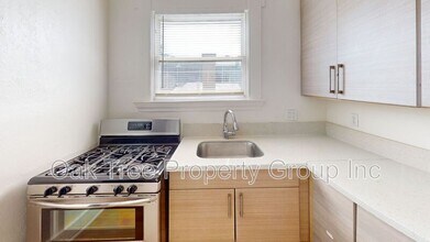 3252 Martin Luther King Jr Way in Oakland, CA - Building Photo - Building Photo