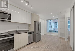 3100 Keele St in Toronto, ON - Building Photo