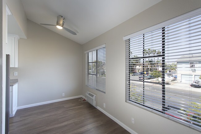 3111 Meade Ave-Unit -Unit 5 in San Diego, CA - Building Photo - Building Photo