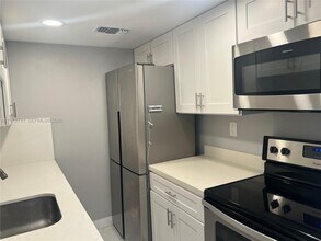 3304 Virginia St in Miami, FL - Building Photo - Building Photo