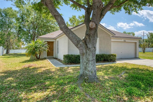 7316 Hunters Greene Cir in Lakeland, FL - Building Photo - Building Photo