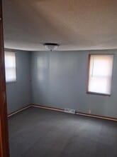 2005 E Laurel St in Springfield, IL - Building Photo - Building Photo