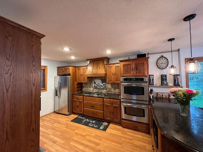 18892 Orchard Ct in Lakeville, MN - Foto de edificio - Building Photo