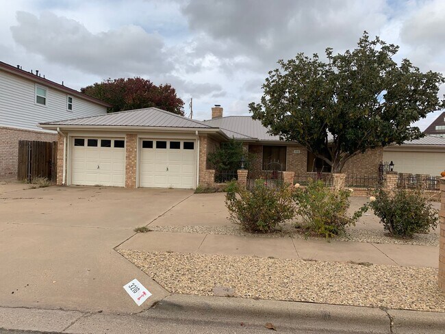 3216 74th St in Lubbock, TX - Building Photo - Building Photo