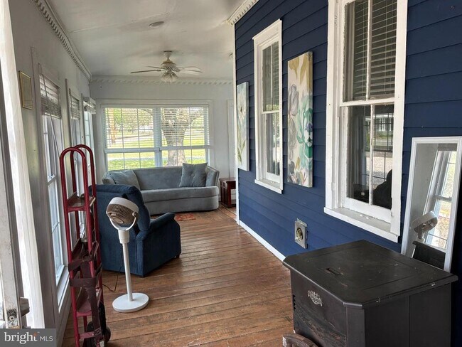 property at 1359 Main St