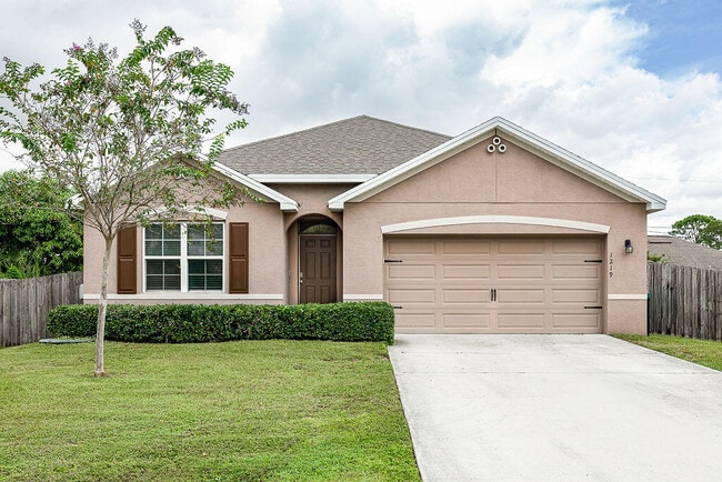 property at 1219 SW Patricia Ave