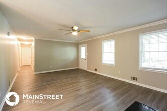 2300 Leaf Land Dr in Duluth, GA - Building Photo - Building Photo