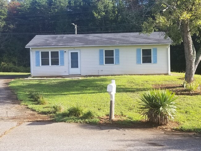 property at 211 Foxwood Dr