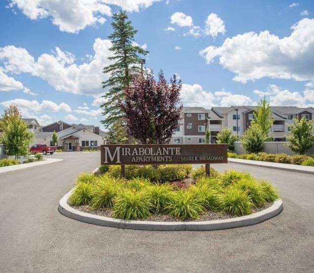 Mirabolante Apartments in Spokane Valley, WA - Foto de edificio